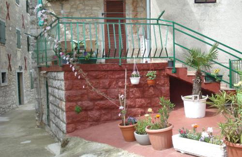 Maja Apartment - Photo 12