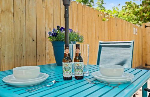 Peterson Retreat - Hot Tub, Bikes, Old Town - Foto 34