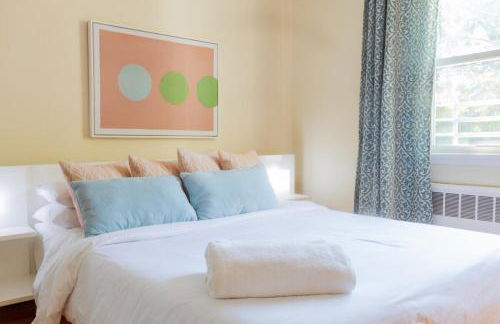 3bedroom APT with balcony & free street parking - Foto 18