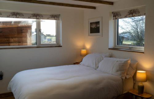 Rose Hideaway - Photo 5