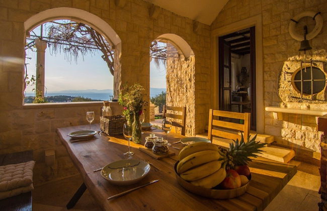 Villa Roza - One Bedroom With Swimming Pool - Photo 24