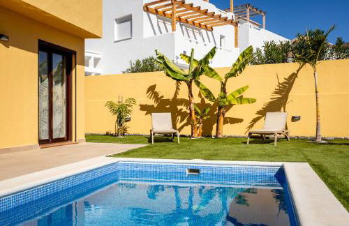 VILLA WITH 4 BEDROOMS AND PRIVATE HEATED POOL - Foto 33