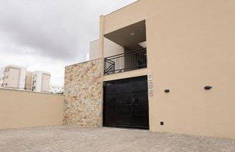 107-Studio compacto, moderno, climatizado perto da UEL - Foto 32