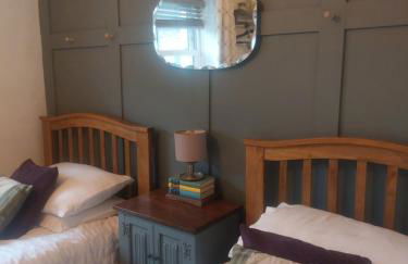 The Mews, Talley - Photo 2