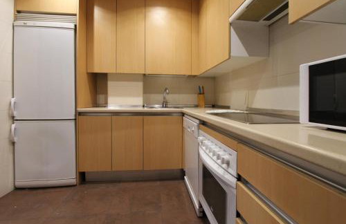 Apartamentos Adelfas - Photo 34