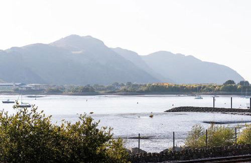 Walton House - Photo 12