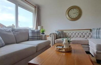 Generous 3 bed in the heart of the village - Foto 6