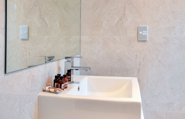 Superb Holiday Home near Airport - Foto 22