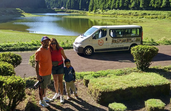 Sete Cidades e Fogo de Van - Tour com Almoço - Foto 1