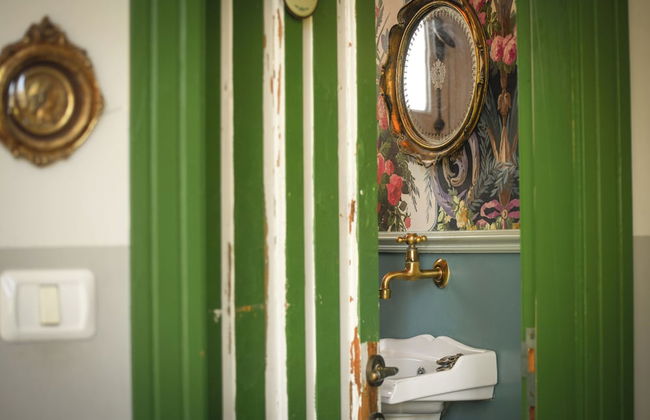 Elegant 1BR Apt w Balcony in the City - Photo 46