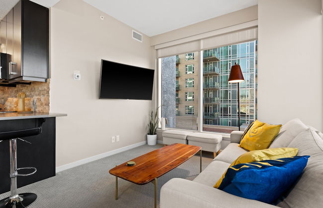 GLOBALSTAY. Modern Downtown Condos. Free parking - Photo 51