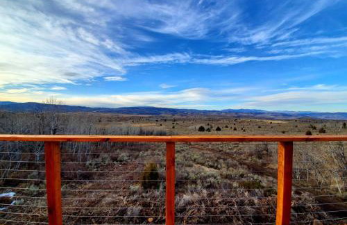 Pet-Friendly Yurt for an Off-the-Grid Getaway near Hyrum, Utah - Foto 8