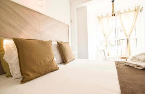 Apartamento con terraza en el centro histórico de Capuchinos - Photo 6