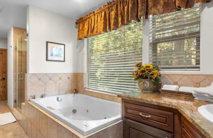 The Fairway Hideaway by AvantStay Game Room Outdoor Dining Near Lake Arrowhead - Foto 19