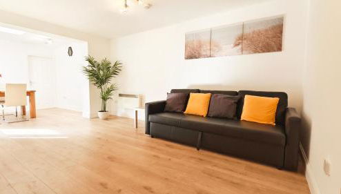 Colindale Garden with 2 parking spaces - Foto 1