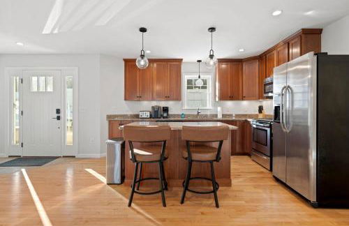 Winnisquam Landing Lakefront Firepit Deck - Foto 7