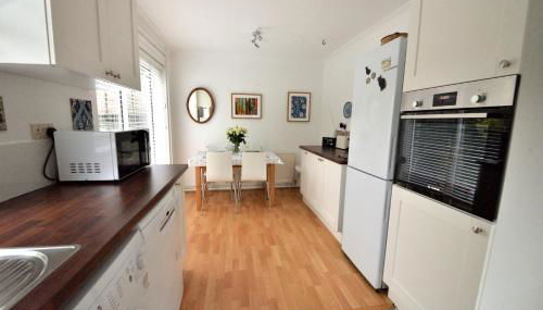 Cosy house, a train spotter's delight! - Foto 4