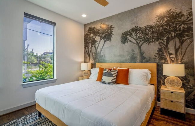 Urban Jungle Retreat in the HTX Skyline - Foto 17