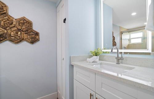 Sea Breeze - Pet Friendly, Located in Siesta Key Village, Steps to Siesta Key Beach! - Foto 18