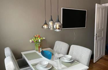 Altbaucharme Deluxe mit Balkon in zentraler Lage - Foto 6