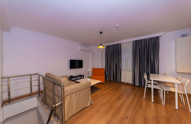 Joy Suites - Photo 10