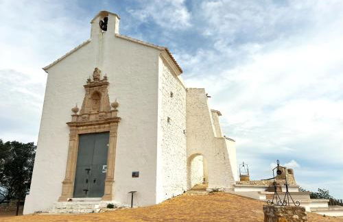 IRTA Sea & Mountain View Terrace - Photo 27