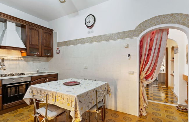 Belvilla by OYO Pleasant Apartment With Courtyard - Foto 11