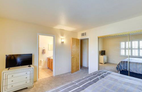 Bright Tucson Home with Patio By Rillito River Path! - Foto 12