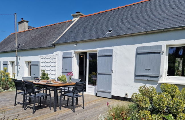 Comfortable Holiday Home on Large Garden Plot in Locquirec - Foto 17