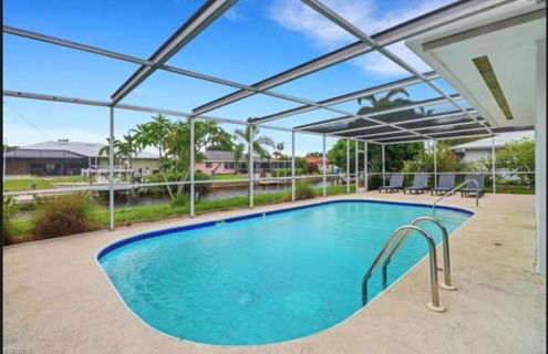 Renovated Modern Home with Big Pool & Ocean Access - Foto 25