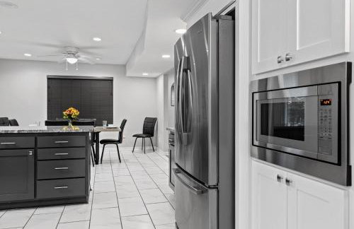 Lake Retreat Hot Tub Game Room Grill - Foto 15