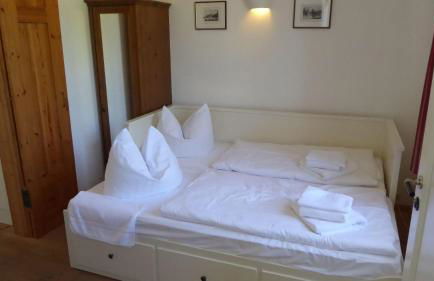 Gut-Rattelvitz-Parterre-A-hochwertig-Sauna-Kamin-eTankstelle-Spielscheune-15-000qm-Parkland - Foto 36