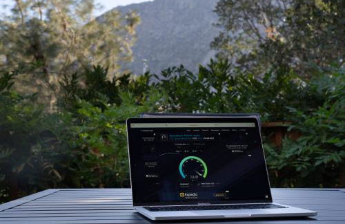 Epic View A Luxury House on a Hill River 10 min - Foto 9