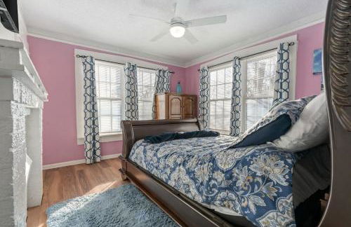 Mara Retreat with Fire Pit-Grill-Patio-Games-Jacuzzi - Photo 20