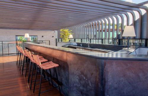 Viva hospedagens - Flat 009 beira mar com Varanda e piscina aquecida - Photo 48