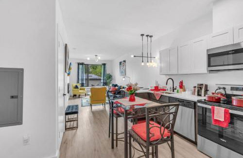 Royal Oasis Indoor Pool, FREE Parking, Near NYC - Foto 9