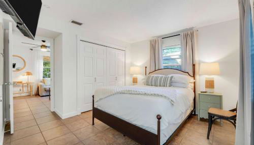 Cottage 2 on Penn - With Pool - Photo 5