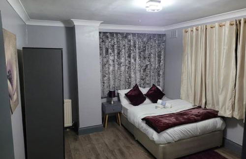 Sleek 2 bedroom flat-sleeps up to 5 guest - Foto 4