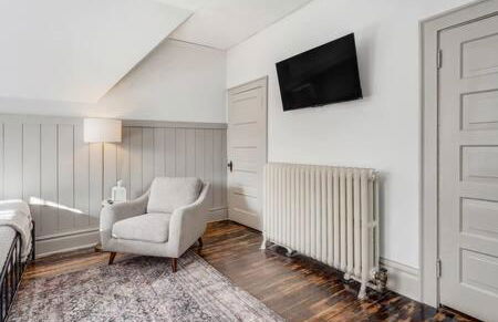 Noble Mansion 7 Bedrooms w Hot Tub Firepit & BBQ - Foto 42