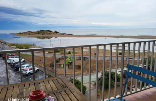 T2 sur la plage de Saint Pierre la mer ! - Foto 7