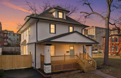 NEW! Gated, Secure, Modern, Beauriful 6 bdr, 4 bth, Near Everything - Foto 57