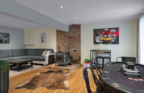 5 min to Lake Chic Cozy Hot Tub - Foto 21