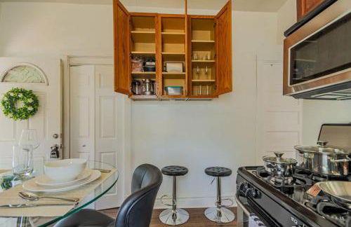 Comfy One Bed Apartment in Forest Park - Foto 18