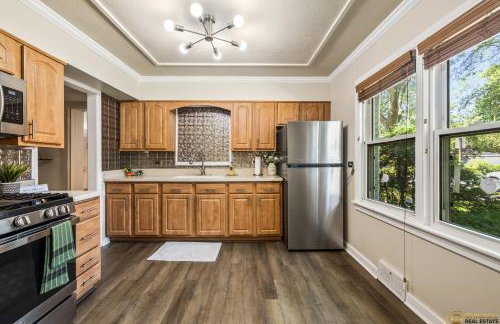 Cozy Evanston Villa with cinema and massage sofa - Foto 7