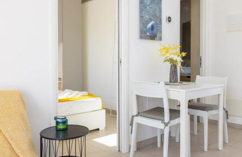 Tramonti Incredibili in Piscina - Apartment8 con AC WiFi in Residence - Foto 18