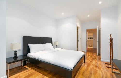 Scenic 2-Bed in Canary Wharf - Foto 18