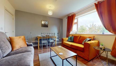 Cosy 2 bed Apartment 1st Floor Business & Leisure Parking and Wifi by Jesswood Properties - Foto 1