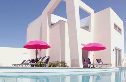 VillasRoyale Trespalomas - An Iconic Villa for Elevated Getaways! - Foto 9