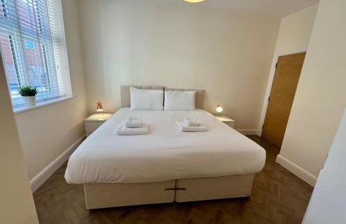 4 The Royal Serviced Apartments, Harwich - Garden- Parking-Fast WiFi - Foto 10