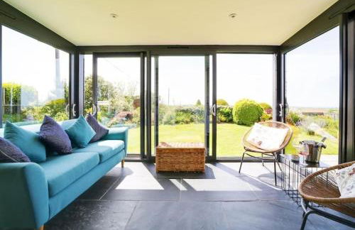 Beautiful family home, sea views, large garden - Foto 16